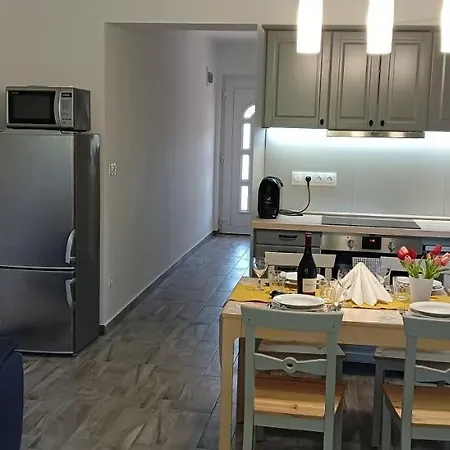 David Apartman דירה שיופוק
