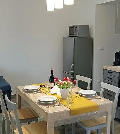 David Apartman דירה *